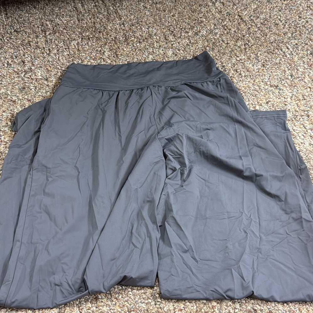 Elegant Gray Women's pants